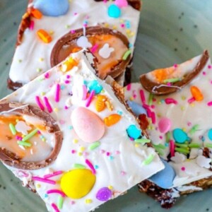 cropped-cadbury-creme-egg-rocky-road-bars-recipe-picture.jpg