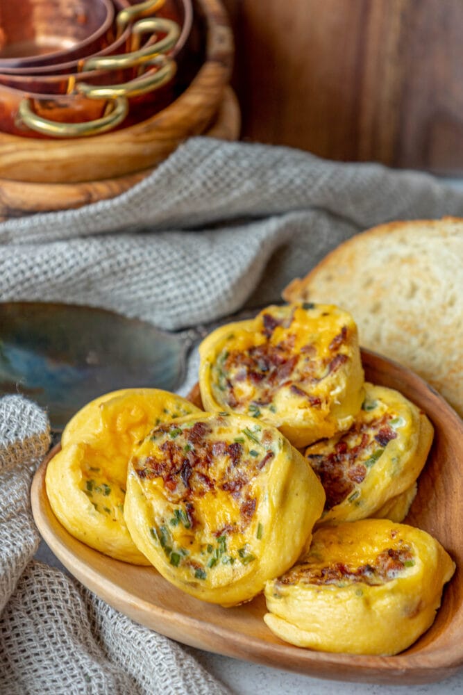 5 egg bites with bacon and chives