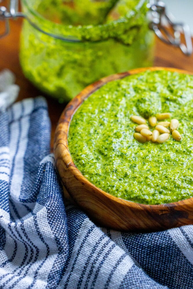 picture of vegan pesto in a wood bowl 