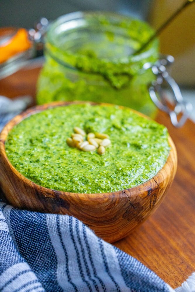 picture of vegan pesto in a wood bowl 